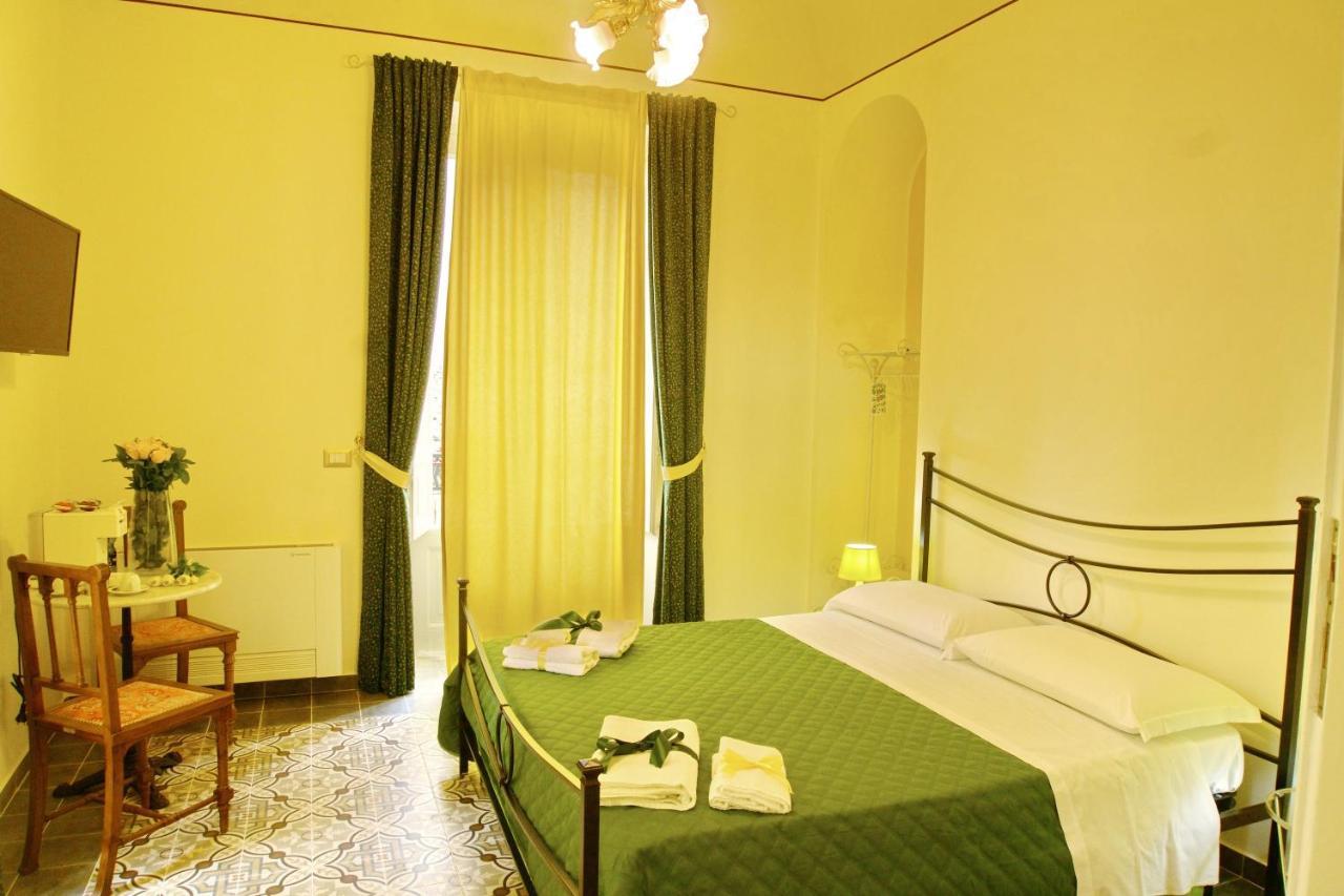 Domus Aurea Bed and Breakfast Montalbano Elicona Εξωτερικό φωτογραφία