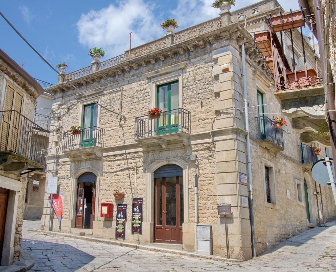 Domus Aurea Bed and Breakfast Montalbano Elicona Εξωτερικό φωτογραφία