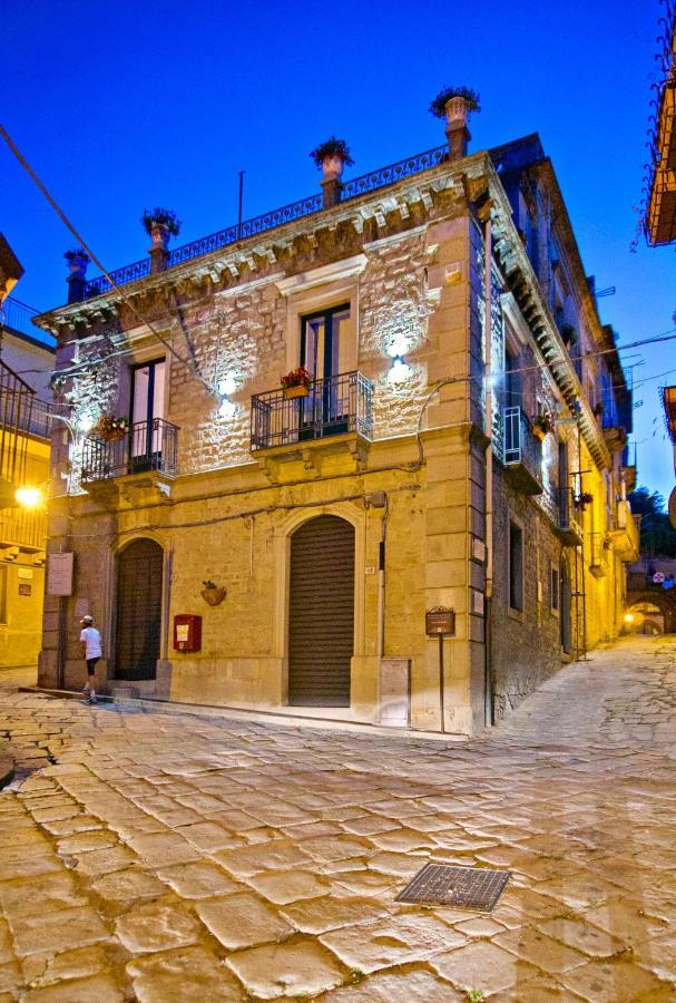 Domus Aurea Bed and Breakfast Montalbano Elicona Εξωτερικό φωτογραφία